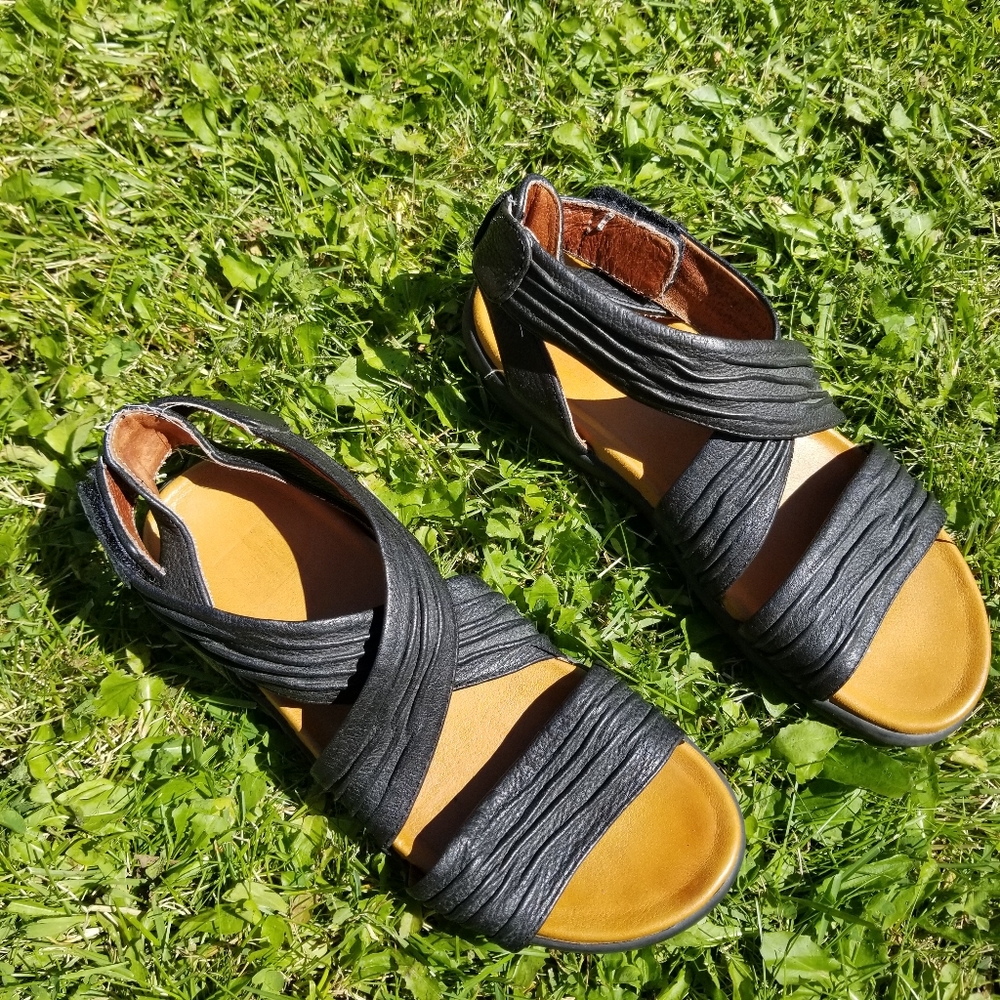 Cougar Bolero Sandal